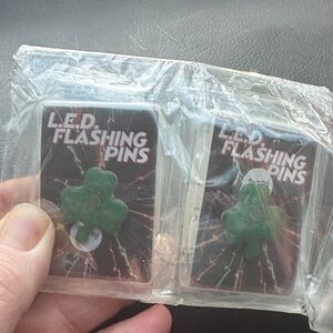 Set of 12 Green Shamrock L.E.D. Flashing Pins (NEW)